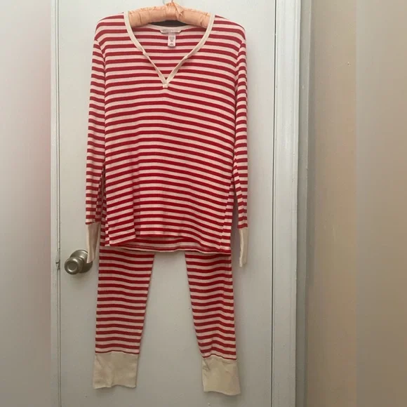 Victoria Secret Long Thermal Pajama Set Red & White Candy Cane Striped - Picture 4 of 9